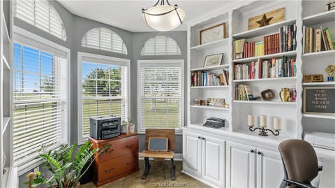 Tiny photo for 135 Apache Drive, Franklin, TX 77856 (MLS # 26009726)