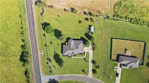 Tiny photo for 135 Apache Drive, Franklin, TX 77856 (MLS # 26009726)