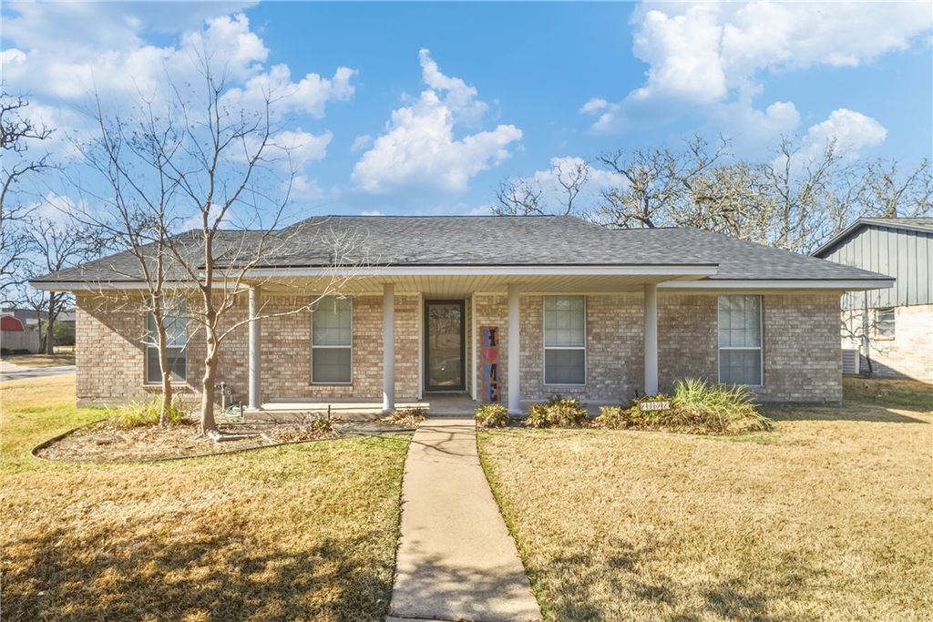 Photo of 1401 Francis Drive, College Station, TX 77840 (MLS # 26001114)