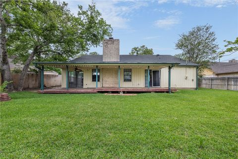 Tiny photo for 3803 Old Oaks Drive, Bryan, TX 77802 (MLS # 26004811)
