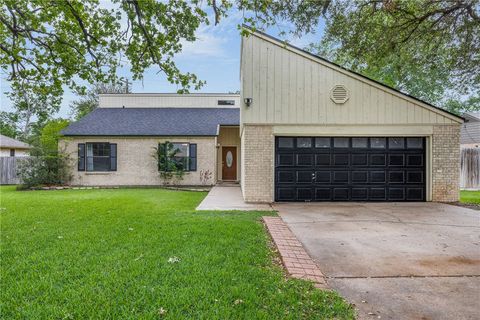 Tiny photo for 3803 Old Oaks Drive, Bryan, TX 77802 (MLS # 26004811)