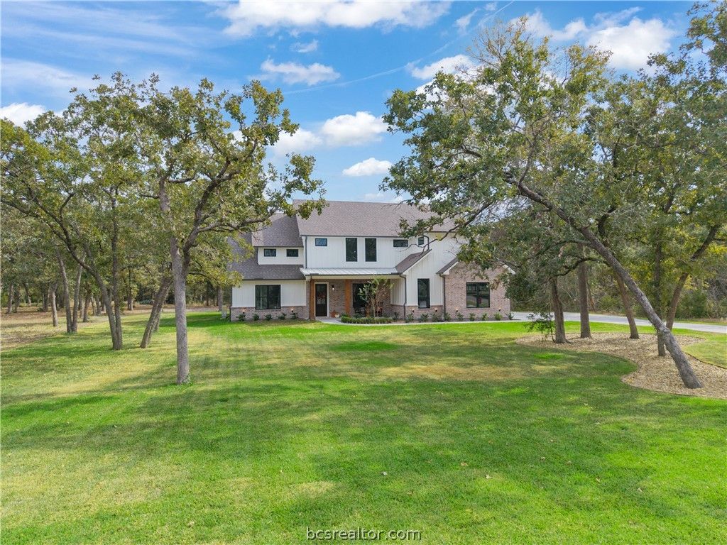 Photo of 5529 Woodland Park Drive, College Station, TX 77845 (MLS # 26006542)