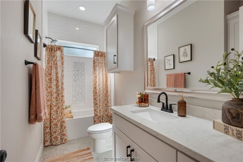 Tiny photo for 5529 Woodland Park Drive, College Station, TX 77845 (MLS # 26006542)