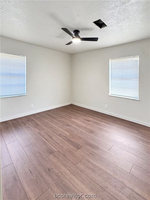 Tiny photo for 603 W Evans Street, Hearne, TX 77859 (MLS # 26002769)