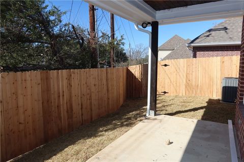 Tiny photo for 2002 Reagan Court, Bryan, TX 77802 (MLS # 26000705)