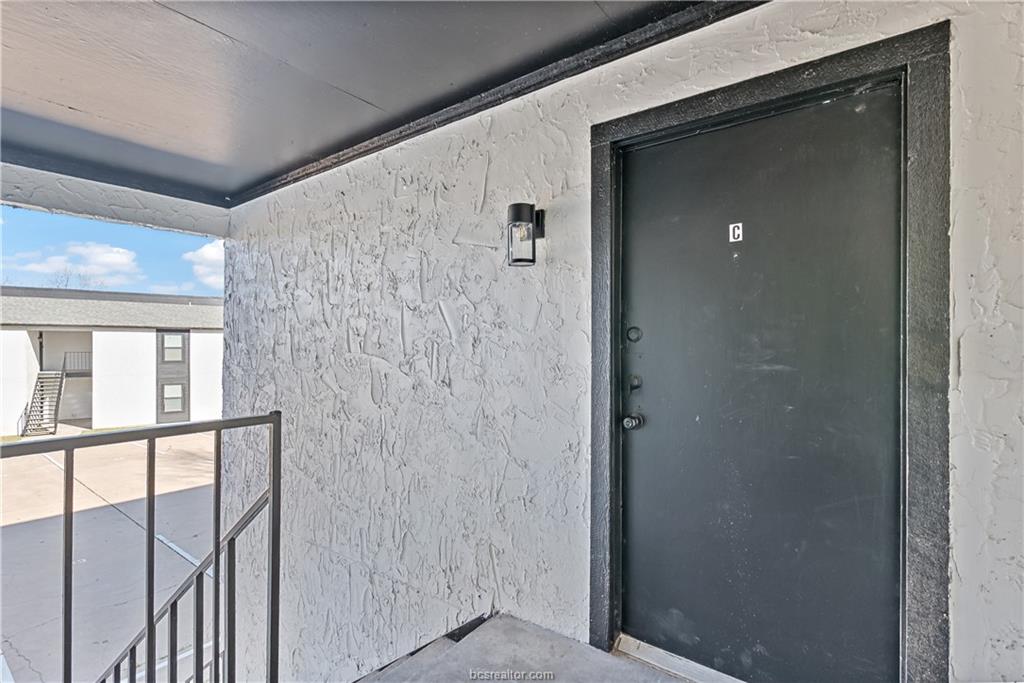 1503 & 1505 Alpine Circle A-D