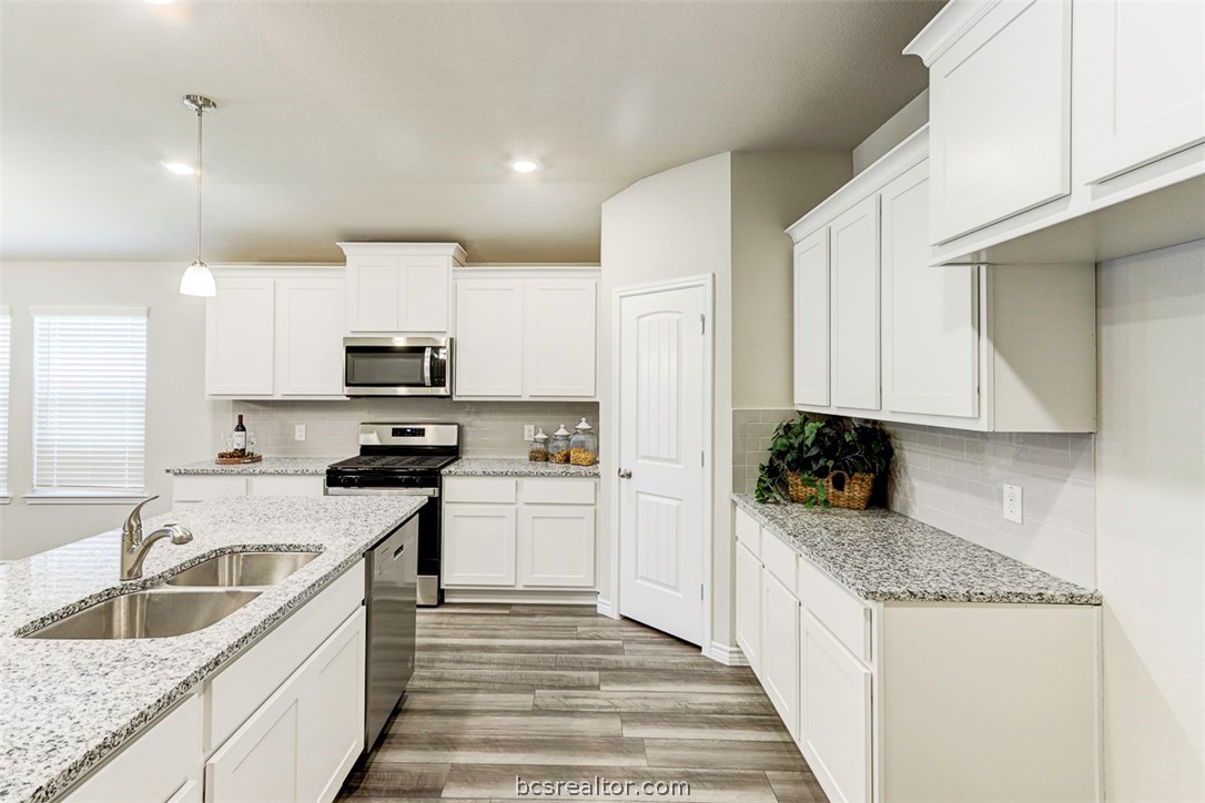 College Station, Texas 77845, United States, 4 Bedrooms Bedrooms, ,2 BathroomsBathrooms,Residential,Active,63066