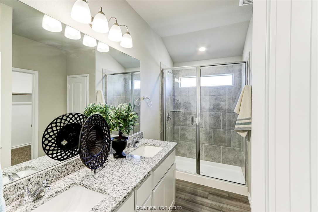 College Station, Texas 77845, United States, 4 Bedrooms Bedrooms, ,2 BathroomsBathrooms,Residential,Active,63066