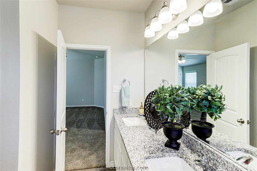 College Station, Texas 77845, United States, 4 Bedrooms Bedrooms, ,2 BathroomsBathrooms,Residential,Active,63066