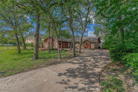 1208 Merry Oaks Drive, College Station, TX 77840 - MLS#: 24007704