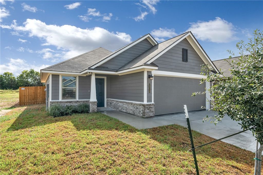 Photo of 2794 Buccaneer Trail, Bryan, TX 77803 (MLS # 25010902)