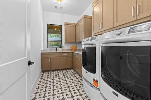 Tiny photo for 3000 Silverbell Court, Bryan, TX 77807 (MLS # 26010178)