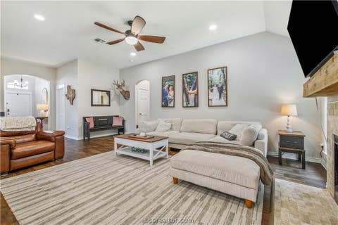 Tiny photo for 1721 Summerwood Loop, Bryan, TX 77807 (MLS # 26009924)