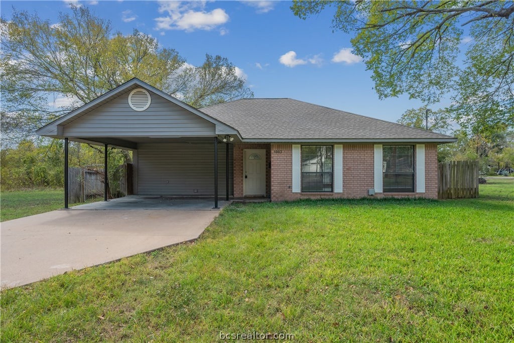 Photo of 1003 E 24th Street, Bryan, TX 77803 (MLS # 26012706)