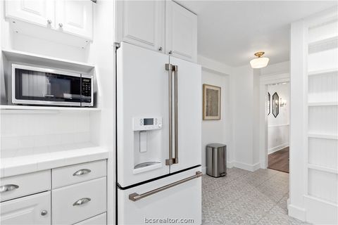 Tiny photo for 705 S Bryan Avenue, Bryan, TX 77803 (MLS # 26002560)