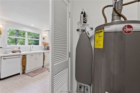 Tiny photo for 705 S Bryan Avenue, Bryan, TX 77803 (MLS # 26002560)