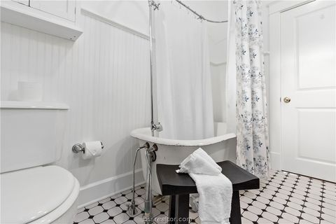 Tiny photo for 705 S Bryan Avenue, Bryan, TX 77803 (MLS # 26002560)