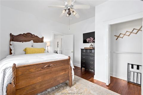 Tiny photo for 705 S Bryan Avenue, Bryan, TX 77803 (MLS # 26002560)