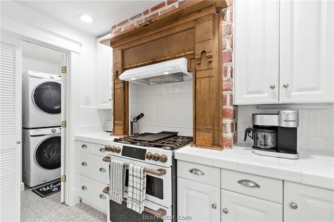 Tiny photo for 705 S Bryan Avenue, Bryan, TX 77803 (MLS # 26002560)