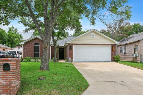 Tiny photo for 1309 Fannin ST, Bryan, TX 77803 (MLS # 26009109)