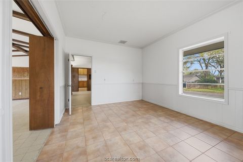 Tiny photo for 1500 Key Street, Brenham, TX 77833 (MLS # 26003827)