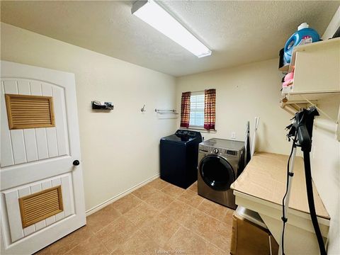 Tiny photo for 912 Emerald Dove Avenue, College Station, TX 77845 (MLS # 26003768)