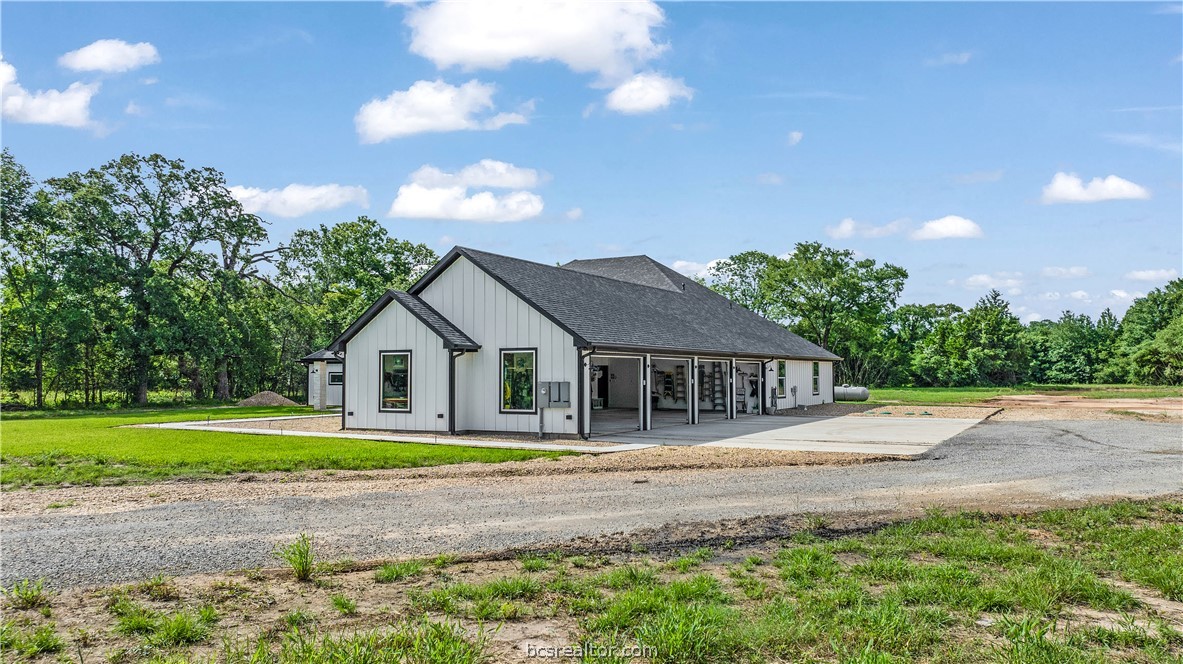 17303,17305,17401 Highway 21 W