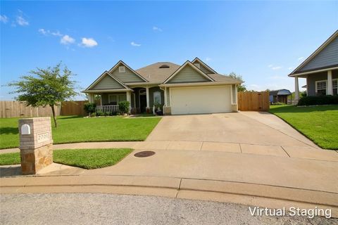 Photo of 2701 Lynnwood Court, Bryan, TX 77807 (MLS # 26005629)