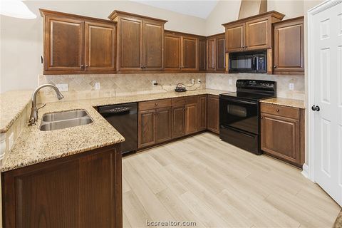 Tiny photo for 932 Dove Landing Avenue, College Station, TX 77845 (MLS # 26003809)