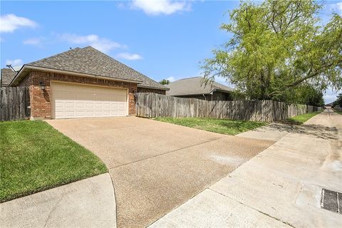 Tiny photo for 932 Dove Landing Avenue, College Station, TX 77845 (MLS # 26003809)