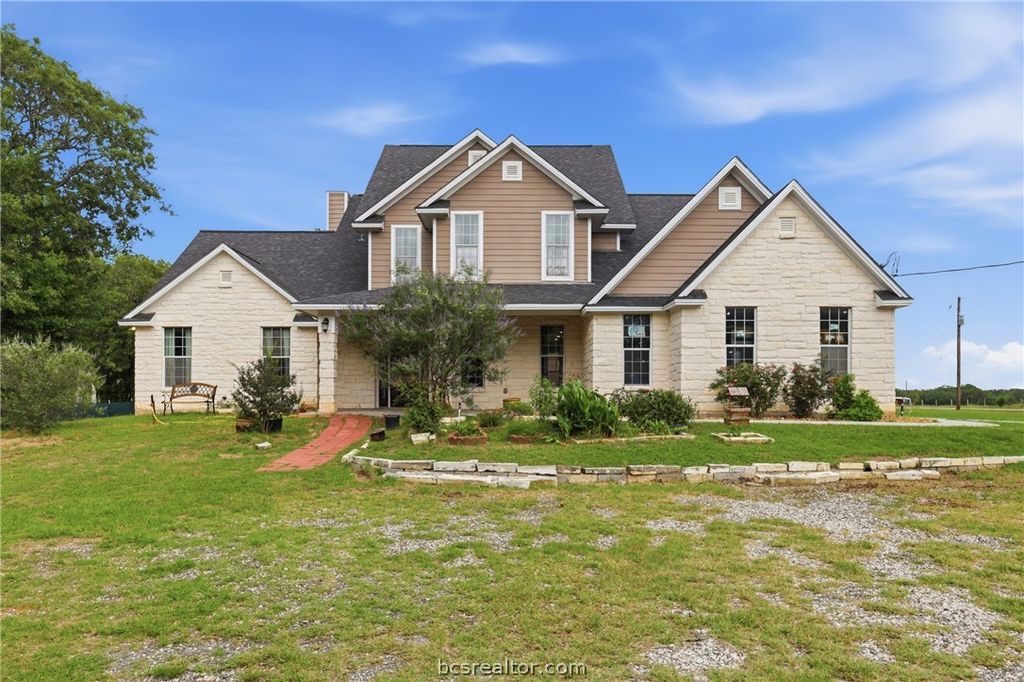 Photo of 3860 Grapevine Drive, Bryan, TX 77807 (MLS # 26005545)