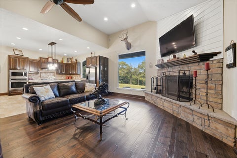 Tiny photo for 8595 Jared Road, Bellville, TX 77418 (MLS # 26009814)
