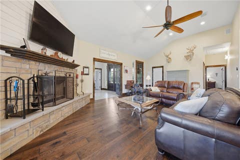 Tiny photo for 8595 Jared Road, Bellville, TX 77418 (MLS # 26009814)
