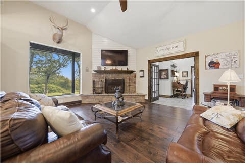 Tiny photo for 8595 Jared Road, Bellville, TX 77418 (MLS # 26009814)