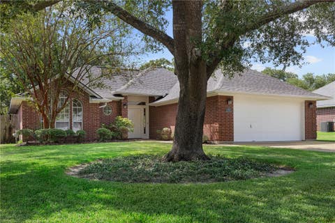 Photo of 602 Yorkshire Drive, College Station, TX 77845 (MLS # 26009968)
