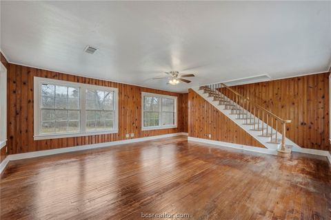 Tiny photo for 409 N Hutchins St, Bryan, TX 77803 (MLS # 26001694)