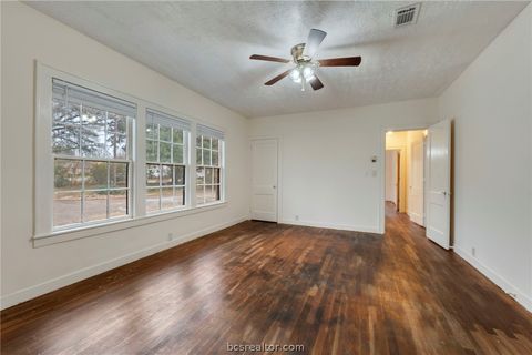 Tiny photo for 409 N Hutchins St, Bryan, TX 77803 (MLS # 26001694)