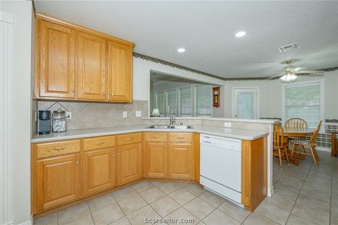 Tiny photo for 4607 Park Hollow Circle, Bryan, TX 77802 (MLS # 26006999)