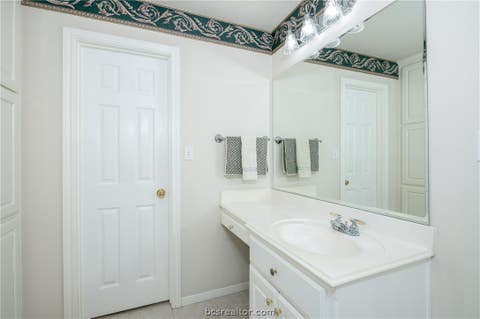 Tiny photo for 4607 Park Hollow Circle, Bryan, TX 77802 (MLS # 26006999)