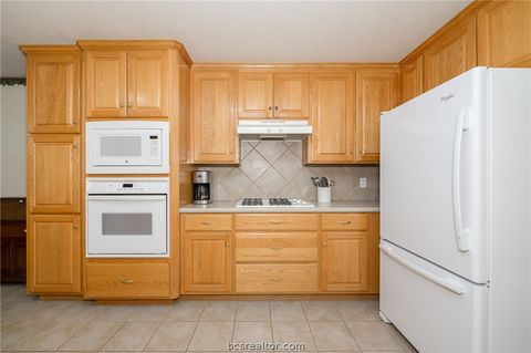 Tiny photo for 4607 Park Hollow Circle, Bryan, TX 77802 (MLS # 26006999)