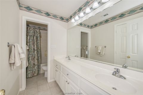 Tiny photo for 4607 Park Hollow Circle, Bryan, TX 77802 (MLS # 26006999)