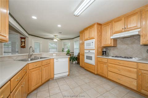 Tiny photo for 4607 Park Hollow Circle, Bryan, TX 77802 (MLS # 26006999)