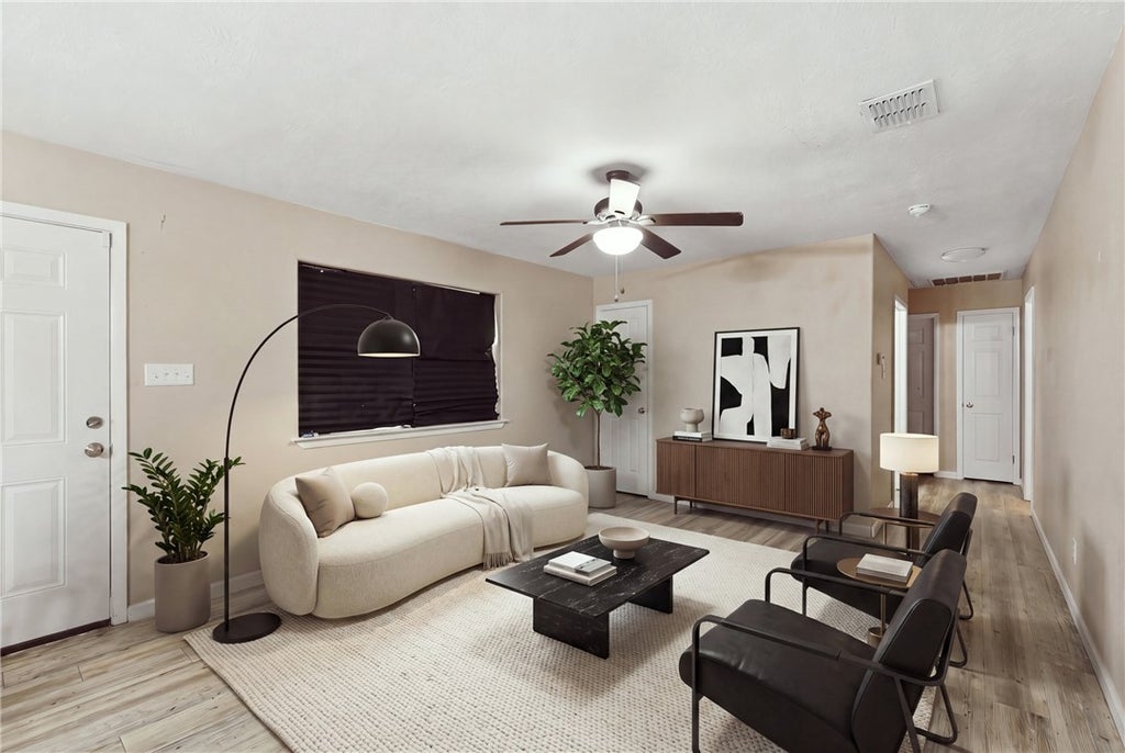 Photo of 1511 W 28th St ST, Bryan, TX 77803 (MLS # 26010649)