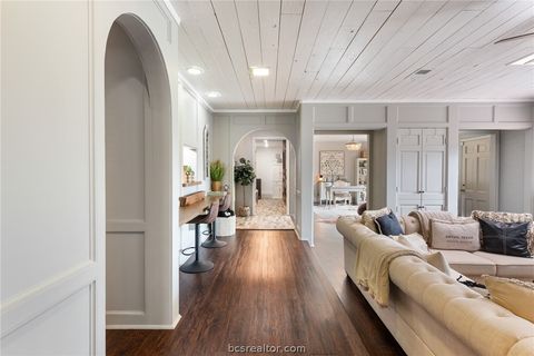 Tiny photo for 2512 Towering Oaks Drive, Bryan, TX 77802 (MLS # 26004039)