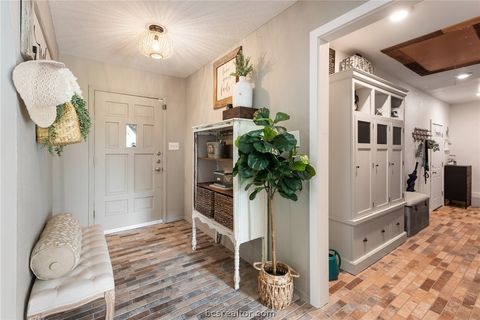 Tiny photo for 2512 Towering Oaks Drive, Bryan, TX 77802 (MLS # 26004039)