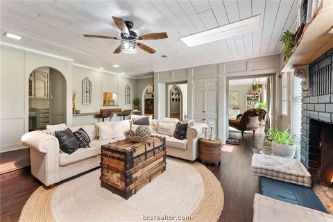 Tiny photo for 2512 Towering Oaks Drive, Bryan, TX 77802 (MLS # 26004039)