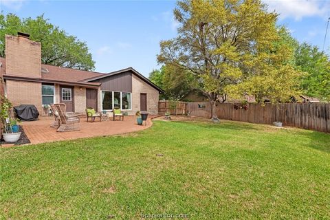 Tiny photo for 2512 Towering Oaks Drive, Bryan, TX 77802 (MLS # 26004039)