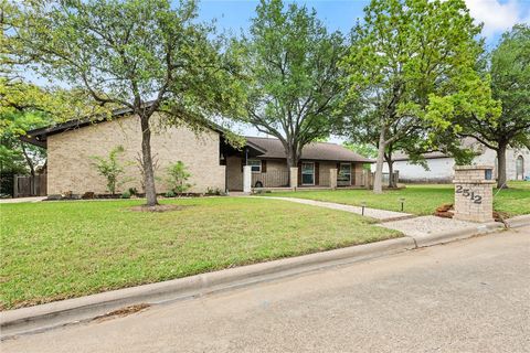 Tiny photo for 2512 Towering Oaks Drive, Bryan, TX 77802 (MLS # 26004039)