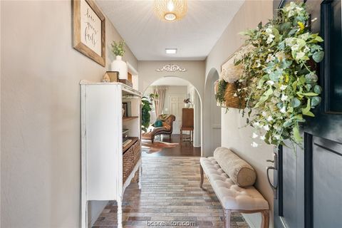 Tiny photo for 2512 Towering Oaks Drive, Bryan, TX 77802 (MLS # 26004039)