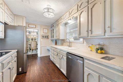 Tiny photo for 2512 Towering Oaks Drive, Bryan, TX 77802 (MLS # 26004039)